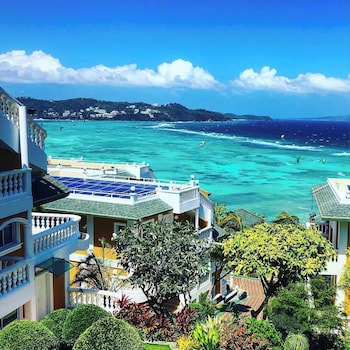 Breakfast At Monaco