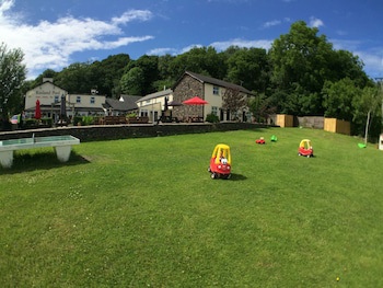The Rusland Pool Hotel
