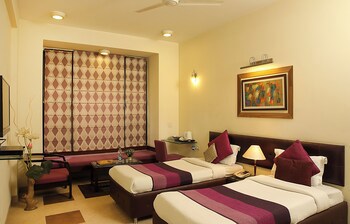 Ahuja Residency Parklane
