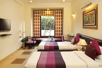 Ahuja Residency Parklane