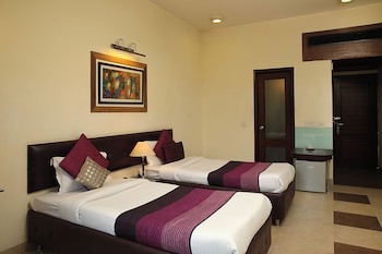 Ahuja Residency Parklane