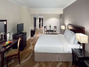 Anwar Al Madinah Movenpick Hotel
