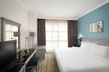 Anwar Al Madinah Movenpick Hotel