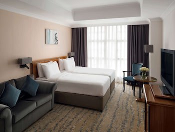 Anwar Al Madinah Movenpick Hotel
