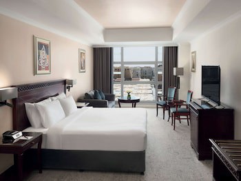 Anwar Al Madinah Movenpick Hotel