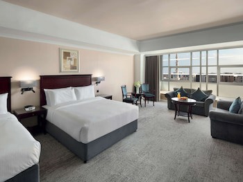 Anwar Al Madinah Movenpick Hotel