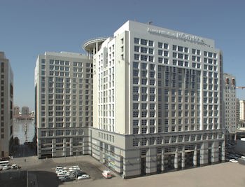 Anwar Al Madinah Movenpick Hotel