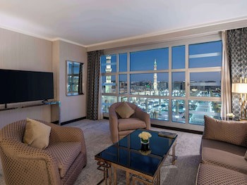 Anwar Al Madinah Movenpick Hotel