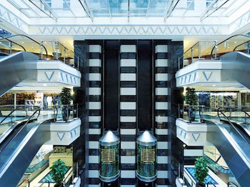 Anwar Al Madinah Movenpick Hotel