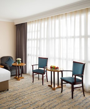Anwar Al Madinah Movenpick Hotel