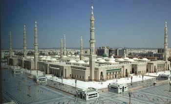 Anwar Al Madinah Movenpick Hotel
