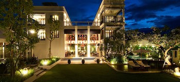 Aruntara Riverside Boutique Hotel