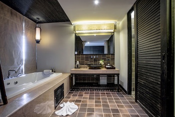 Aruntara Riverside Boutique Hotel