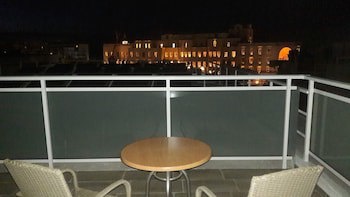 International Hotel galeri fotoğrafı