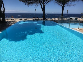 Albatroz Beach & Yacht Club