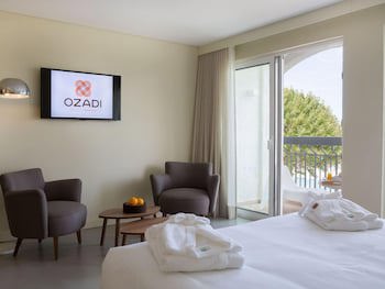 Ozadi Tavira Hotel