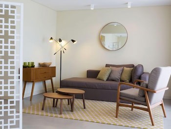 Ozadi Tavira Hotel