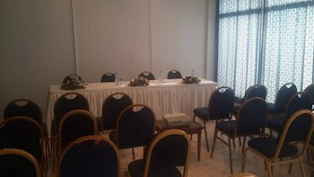 Ariha Hotel