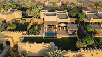 Qasr Al Sarab Desert Resort By Anantara