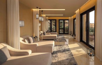 Qasr Al Sarab Desert Resort By Anantara