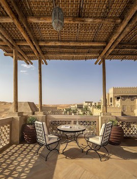 Qasr Al Sarab Desert Resort by Anantara fotoğrafı