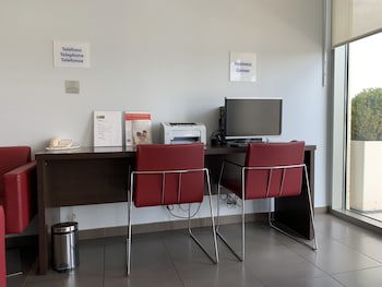 Holiday Inn Express Vitoria, An Ihg Hotel