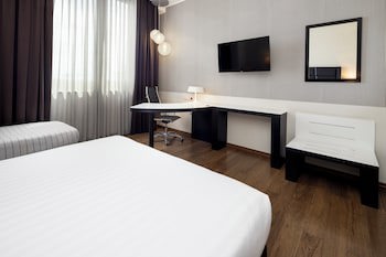 Holiday Inn Genoa City by IHG galeri fotoğrafı