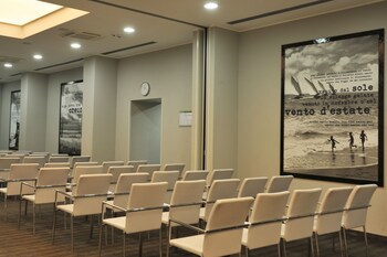 Holiday Inn Genoa City by IHG galeri fotoğrafı
