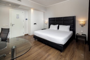 Holiday Inn Genoa City by IHG galeri fotoğrafı