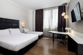 Holiday Inn Genoa City by IHG galeri fotoğrafı