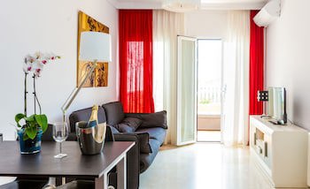 Apartamentos Abril