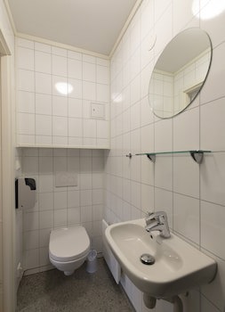 Vikingskipet Hamar Hostel & Apartments