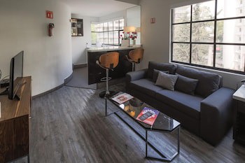 Flowsuites Polanco