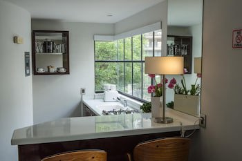 Flowsuites Polanco