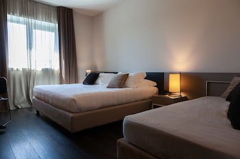 G Hotel galeri fotoğrafı