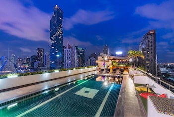 Furama Silom Bangkok Hotel