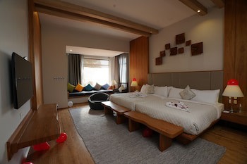 Moksha Himalaya Spa Resort