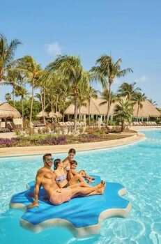 Grand Palladium Colonial Resort & Spa All Inclusive