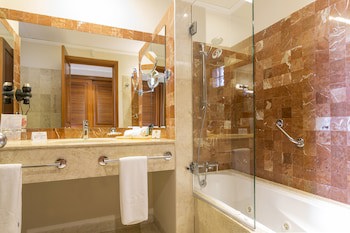 Grand Palladium Colonial Resort & Spa All Inclusive