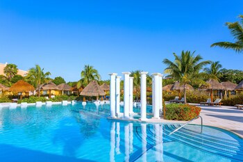 Grand Palladium Colonial Resort & Spa All Inclusive