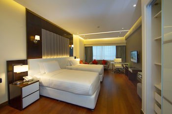 Number One Tower Suites fotoğrafı
