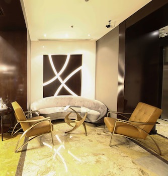 Number One Tower Suites fotoğrafı