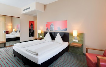 NOVINA HOTEL Tillypark galeri fotoğrafı