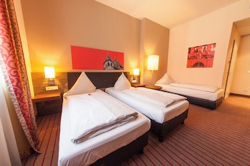 NOVINA HOTEL Tillypark galeri fotoğrafı