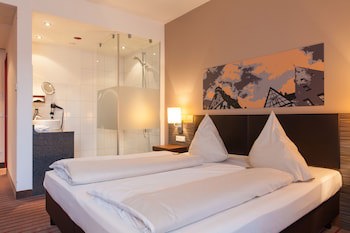 NOVINA HOTEL Tillypark galeri fotoğrafı