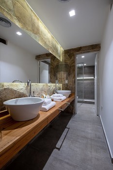 Azur Real Hotel Boutique & Spa