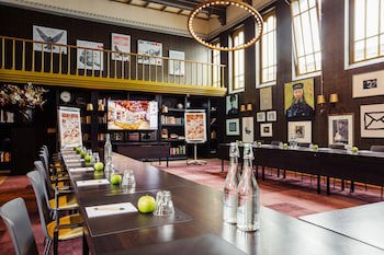 Post-Plaza Hotel & Grand Cafe