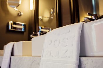Post-Plaza Hotel & Grand Cafe