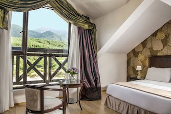 Premier Luxury Mountain Resort