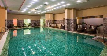 Premier Luxury Mountain Resort